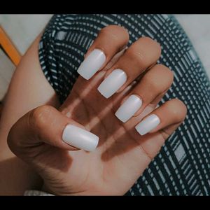 White Acrylic Press-On Nails