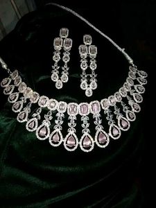 Elegant American Diamond Necklace Se
