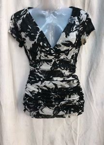 I. Floral Print V-Neck Top