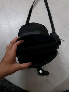 Black Small Slingbag