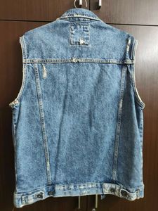Zara Man Distressed Denim Vest