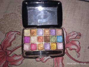 eyeshadow pallete