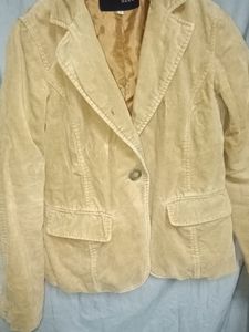 Urgent Sale : Women&#39;s Woolen Blazer for Winter