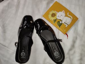 Mary Jane Shoe