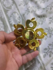 Vintage Apple-Shaped Spinner