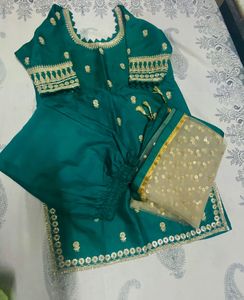 Green Embroidered Kurta Set