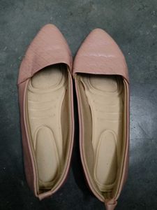 Rose Quilted Pointed-Toe Flats