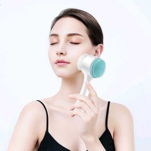 2 In 1 Face Scrubber