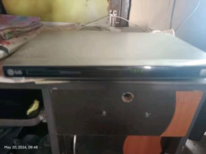 DVD Player With One Speaker Nd Bill