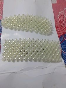 I Am Selling Two Pieces Of Clips