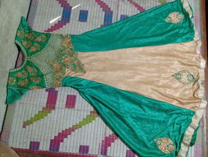 Elegant Green Ethnic Gown