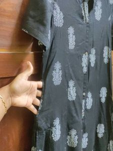 Black Avaasa Kurta