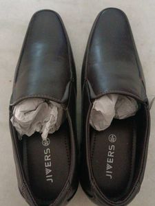 Mens Formal New Shoes (UK6)