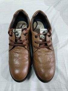 ID Brown Casual Shoes
