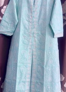 Avaasa Embroidered Kurta