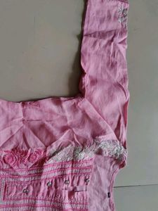 Elegant Pink Embroidered Kurta