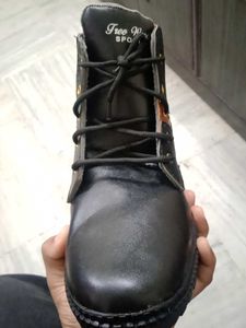 CAT Caterpillar Boots Pure Leather Size 6