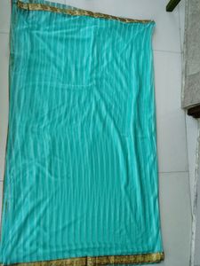 Festive Saree In Cyon Colour