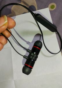 Pack Of 2 Bluetooth Headphones, Realme+Branded