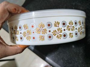 Negotiable Spice Container