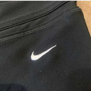 Nike Black Capri Leggings