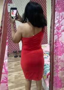Chic Red One-Shoulder Bodycon Dress