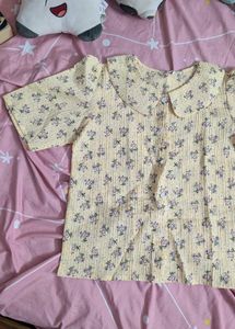 Beige Lavender Floral Top 🪻