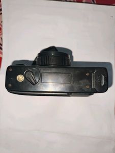 Yashica MD-35F Motorwind Camera