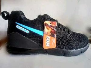 Stylish Black Casual Shoes Size 6,7,8,9.