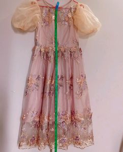 WOMAN CUTE DRESS