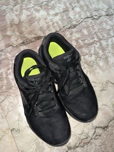Skechers GOWALK 4 - Black Shoes