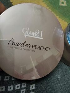 Foundation &amp;face powder