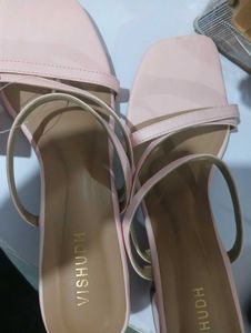 Heels For Minivera