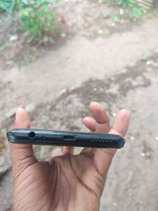 Infinix Hot 8