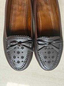 Beautiful and professional women ballerinas