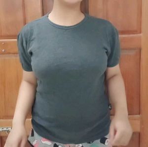 Grey Puffy Hand Top