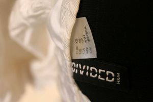 H&amp;M White Puff Sleeve Top