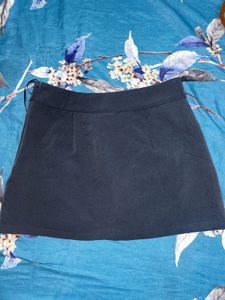 2 Sexy Tops &amp; Mini Skirt Combo
