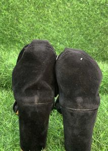 New Rhinestone High Heel Black Velvet