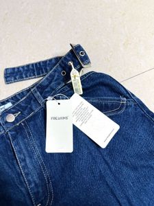 Wide Leg Jeans with Cutout Detail