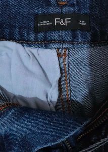 Vintage High-Waisted Jeans
