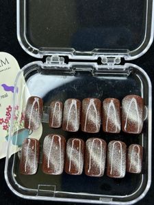 Brown Cat Eye Press-On Nails