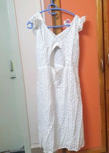1 Piece White Dress for those Who Wear M SIZE CLOT