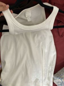 H&amp;M Set Of 2 Tank Tops