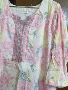 Floral Print Kurta With Pant