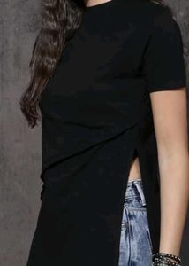 Women Black SolidPure Cotton Top