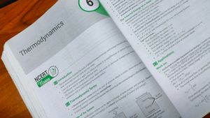 NCERT Fingertips Chemistry Class XI + XII