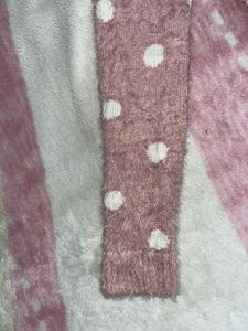 Coquette pink sweater 🎀