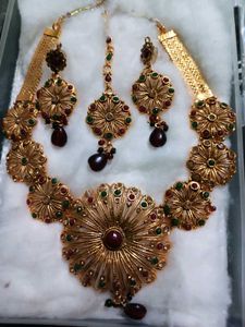 5 Necklace Set