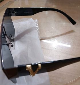 VERSACE Luxury Brand New Sunglasses 🕶️😎